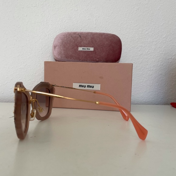 Miu Miu Sunglasses - Picture 6 of 13